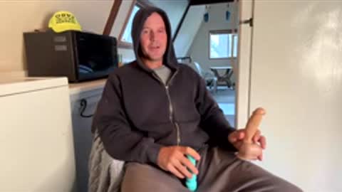 Snapshot of hippiezen chatting on February 2026 07:21:01 PM Hippie Jijm online show from February 2026 07:21:01 PM