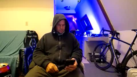 Snapshot of hippiezen chatting on March 2026 02:06:02 AM Hippie Jijm online show from March 2026 02:06:02 AM