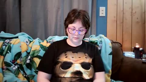 Snapshot of hippihope420 chatting on February 2025 03:12:01 AM Bella online show from February 2025 03:12:01 AM