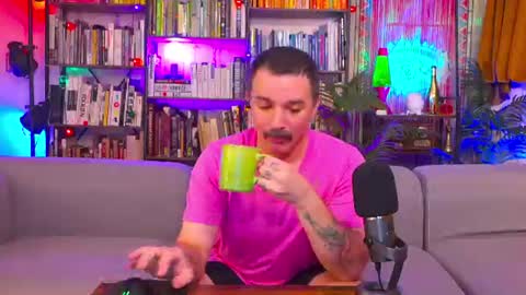 Snapshot of hipstertrashdumpsterfire chatting on July 2026 09:35:01 AM HipsterTrash Clark one half of Task Manager online show from July 2026 09:35:01 AM