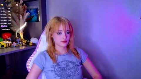 Snapshot of hisoka__akerley chatting on September 2025 05:02:02 PM Ella online show from September 2025 05:02:02 PM