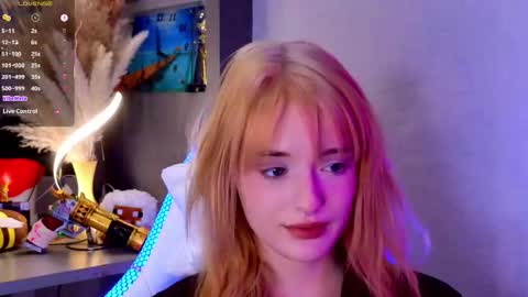 Snapshot of hisoka__akerley chatting on September 2025 04:39:02 PM Ella online show from September 2025 04:39:02 PM