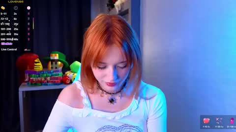 Snapshot of hisoka__akerley chatting on October 2025 05:43:02 PM Ella online show from October 2025 05:43:02 PM