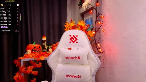 Snapshot of hisoka__akerley chatting on October 2025 06:35:02 PM Ella online show from October 2025 06:35:02 PM