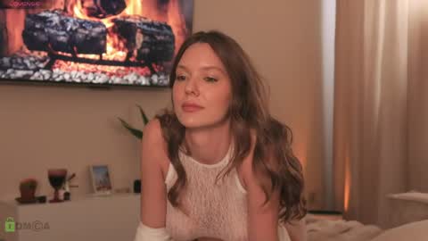 Hey girl online show from April 2026 02:34:02 PM