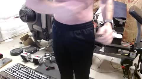 Snapshot of hnic9999 chatting on February 2026 01:18:01 PM Nick online show from February 2026 01:18:01 PM