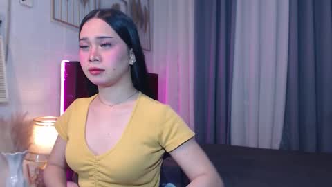 hoelymolly online show from February 2026 09:14:01 AM