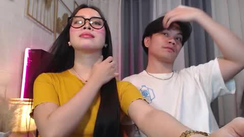 hoelymolly online show from March 2026 06:00:01 PM