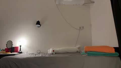 Snapshot of hola_sunflower chatting on September 2025 07:32:02 AM amy online show from September 2025 07:32:02 AM