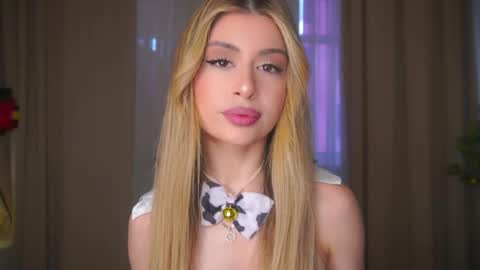 Moni Monica online show from April 2026 08:08:01 AM