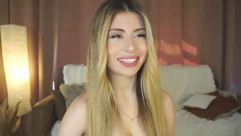 Moni Monica online show from June 2026 08:06:01 AM