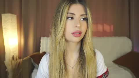 Moni Monica online show from June 2026 08:01:01 AM