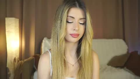 Moni Monica online show from July 2026 08:05:01 AM