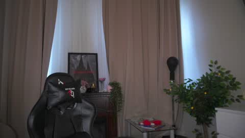 Moni Monica online show from July 2026 08:01:02 AM