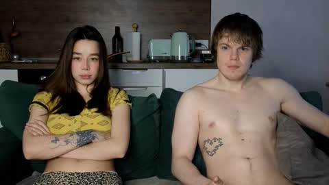 Snapshot of holdonbitch chatting on November 2025 06:30:01 AM Misha and Stacy online show from November 2025 06:30:01 AM