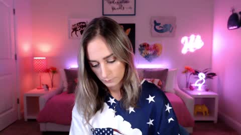 Snapshot of holihurricane chatting on October 2025 02:23:02 AM Holi Hurricane online show from October 2025 02:23:02 AM