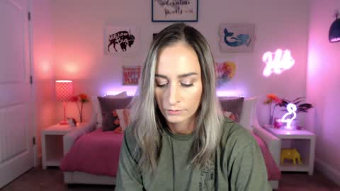 Snapshot of holihurricane chatting on October 2025 02:22:02 AM Holi Hurricane online show from October 2025 02:22:02 AM