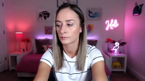 Snapshot of holihurricane chatting on October 2025 03:08:01 AM Holi Hurricane online show from October 2025 03:08:01 AM