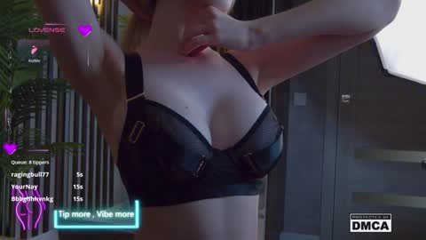 Snapshot of holl1would chatting on January 2025 06:46:01 AM My social media links subscribe to support me online show from January 2025 06:46:01 AM