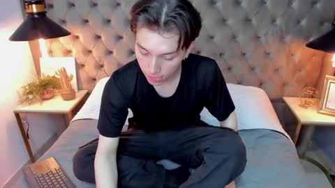 Holland online show from June 2026 01:03:01 PM