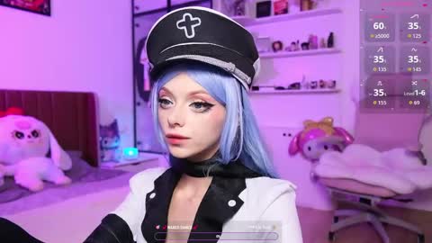 Holli online show from May 2026 11:50:02 AM