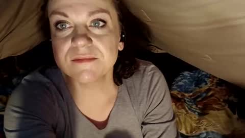 Snapshot of holly_dolly_xxx chatting on February 2026 10:33:01 PM holly_dolly_xxx online show from February 2026 10:33:01 PM