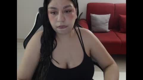 Itzel online show from July 2026 02:18:01 AM