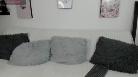 Snapshot of holly_rose69 chatting on March 2026 12:47:01 AM Holly online show from March 2026 12:47:01 AM