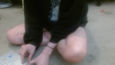 Holly Hawkes online show from June 2026 02:01:01 AM