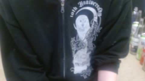 Holly Hawkes online show from July 2026 09:43:02 PM