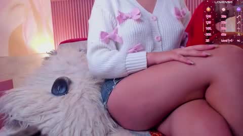 Snapshot of hollyhill_ chatting on September 2025 11:33:02 AM Holly online show from September 2025 11:33:02 AM