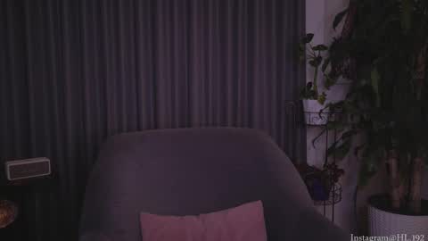 Holly Linder online show from November 2025 01:49:01 AM