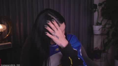 Holly Linder online show from April 2026 02:31:01 AM