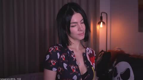 Holly Linder online show from July 2026 02:06:02 AM