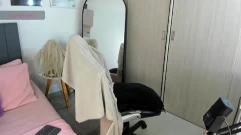  holly princess mermaid  online show from May 2026 03:24:02 AM