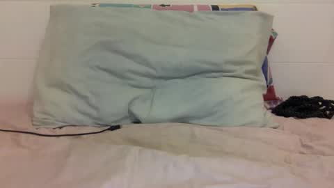 EDGED DICK online show from April 2026 05:17:01 PM