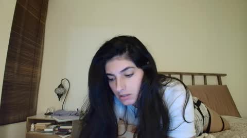Snapshot of hollyshit_ chatting on March 2026 12:32:02 AM hollyshit_ online show from March 2026 12:32:02 AM