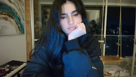 Snapshot of hollyshit_ chatting on April 2026 02:37:02 AM hollyshit_ online show from April 2026 02:37:02 AM