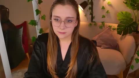 My name is Holly  online show from July 2026 09:10:01 PM