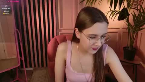 My name is Holly  online show from July 2026 09:34:01 PM