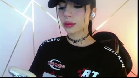 holly online show from February 2025 01:44:01 PM