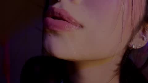 holly online show from February 2026 01:21:01 AM