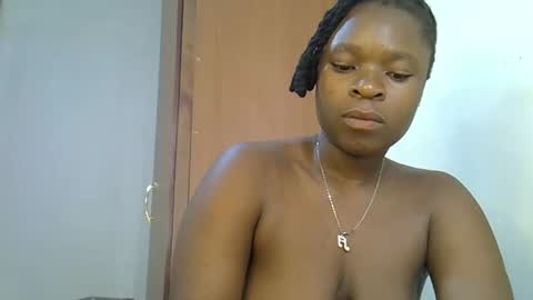 holy_ebony online show from May 2026 09:14:01 AM