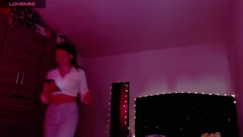 Juli online show from September 2025 08:32:01 PM