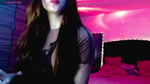 Juli online show from November 2025 05:06:01 AM