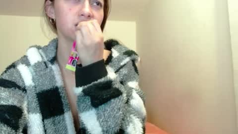 Juli online show from April 2026 03:59:01 AM