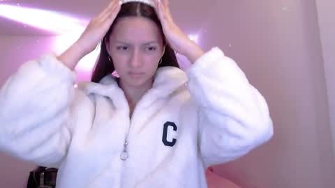 Juli online show from April 2026 04:06:01 AM