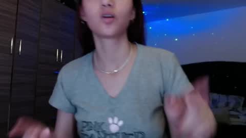 holy_julii online show from June 2026 03:29:02 AM