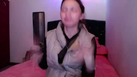 holy_julii online show from July 2026 05:31:02 AM