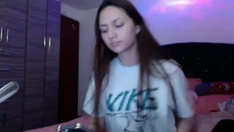 holy_julii online show from July 2026 03:44:01 AM